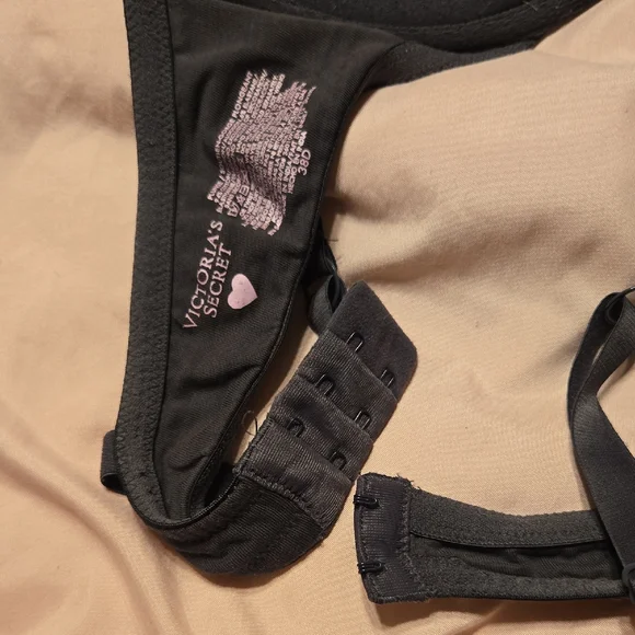 Victoria Secret Black Push Up Bra 38D - Picture 7 of 9